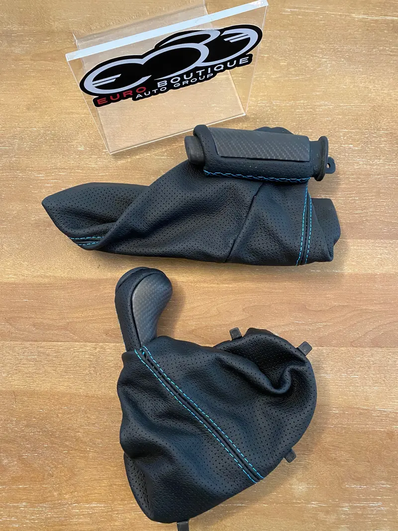 Chevy Corvette C6 Bespoke Oem Carbon Fiber Shift Knob 1