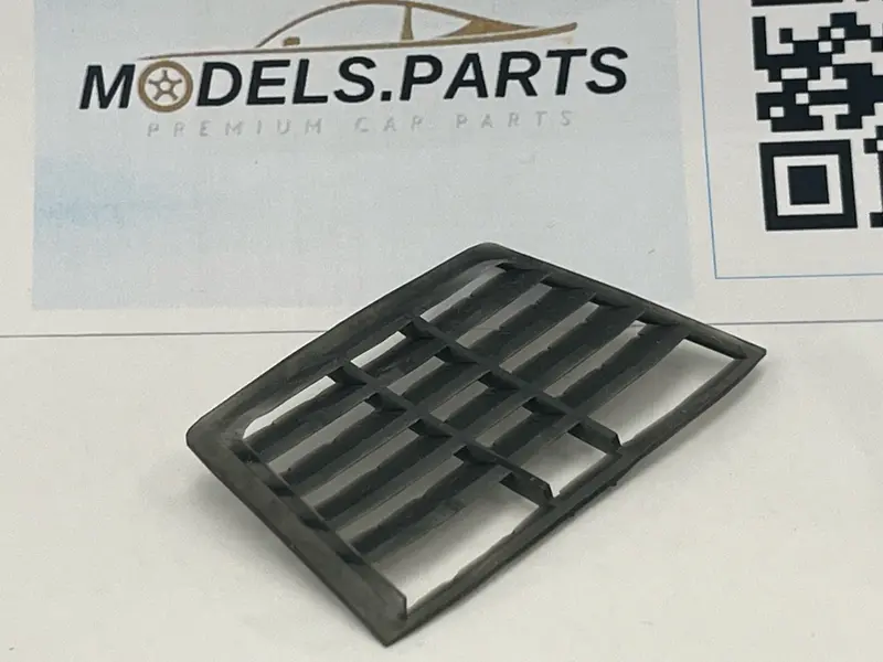 Ford Escort Mk3 4  Louvred Rear Window Screen 1