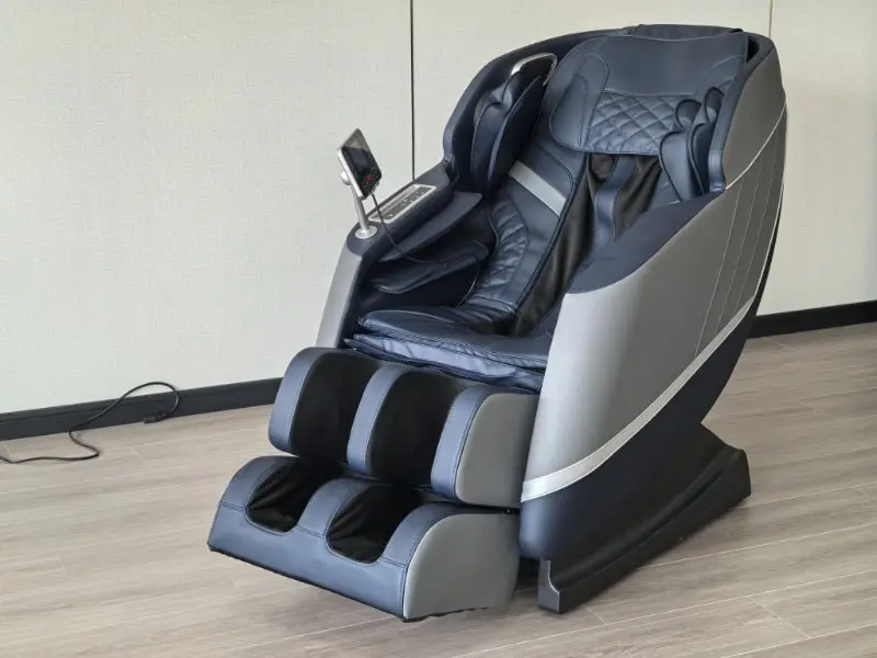 Full Body Zero Gravity Massage Chair With Heating, Foot Rollers & Bluetooth – 7146190 1